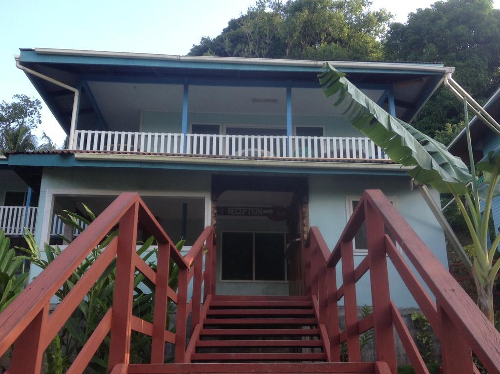 Rekona Lodge ギゾ エクステリア 写真
