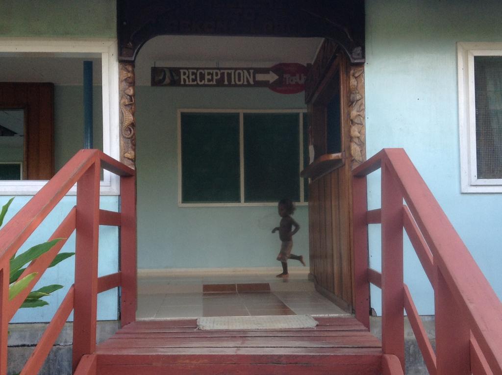 Rekona Lodge ギゾ エクステリア 写真