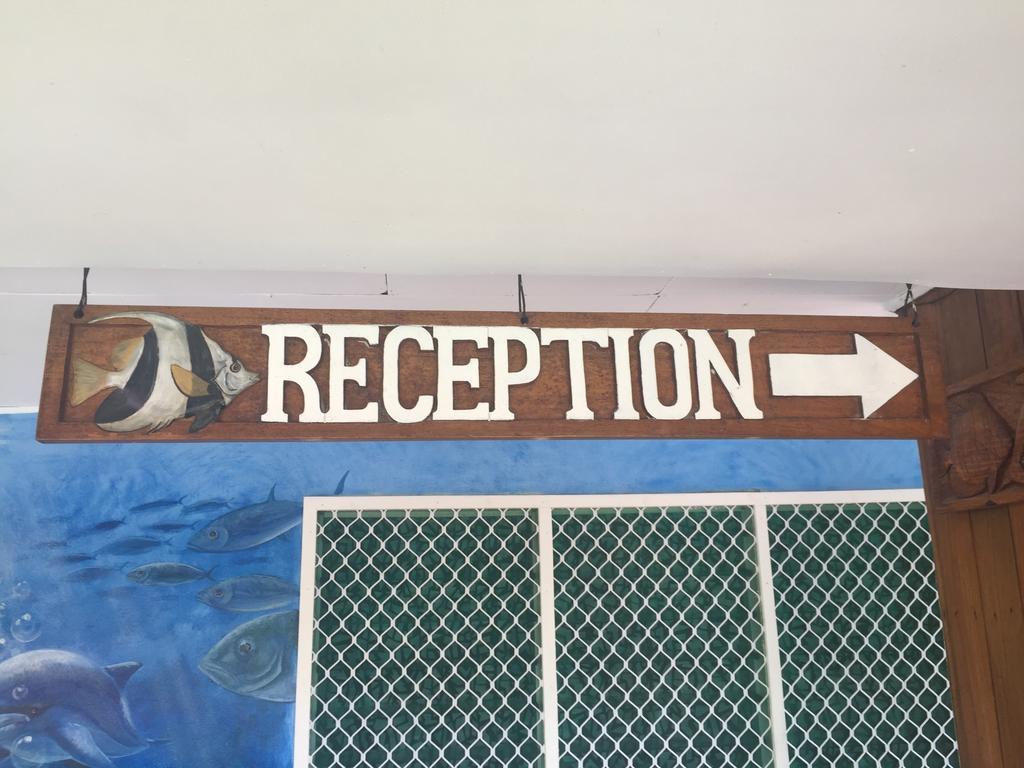 Rekona Lodge ギゾ エクステリア 写真