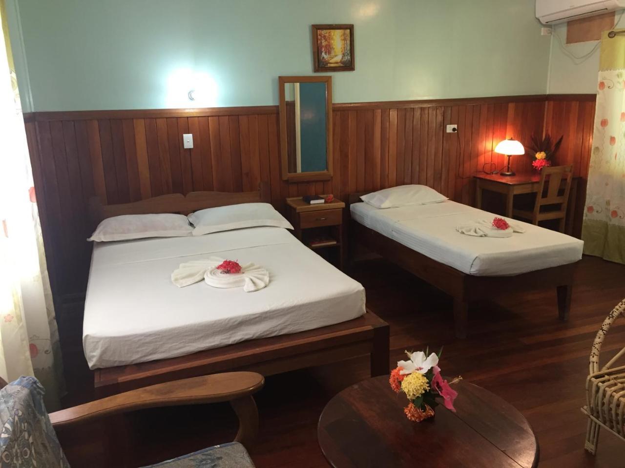 Rekona Lodge ギゾ エクステリア 写真
