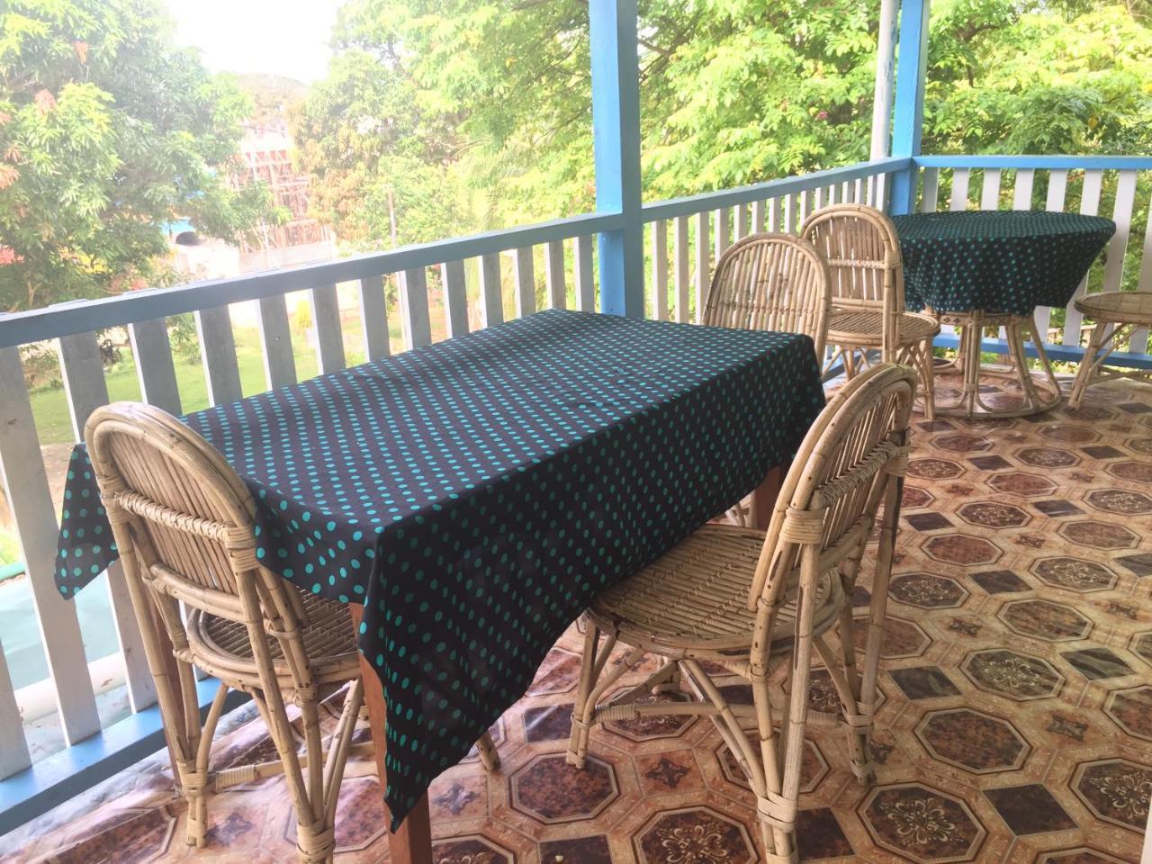 Rekona Lodge ギゾ エクステリア 写真