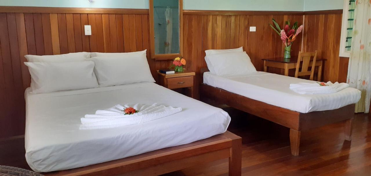 Rekona Lodge ギゾ エクステリア 写真